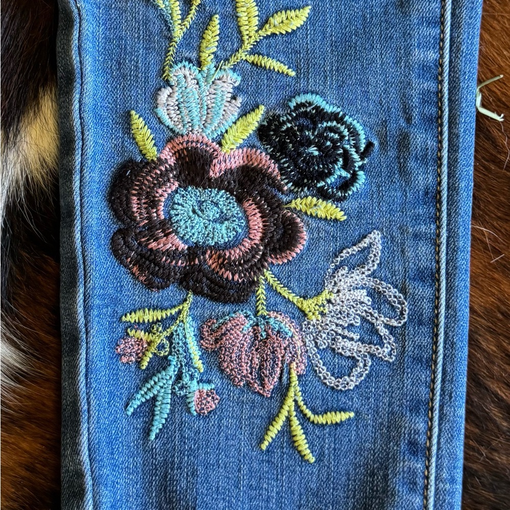 Seven 7 Vancouver Mid Rise Skinny Jeans Size 8 Embroidered Boho Hippie Denim - Picture 4 of 12